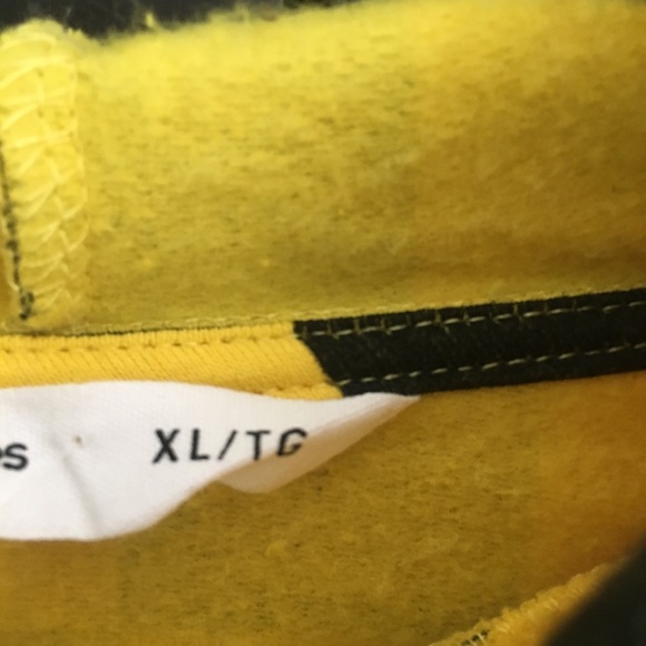 Never worn checkered crop hoodie - Picture 2 of 3